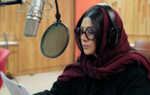 نسخه ویژه نابینایان «سارا» با صدای آزاده صمدی +فیلم