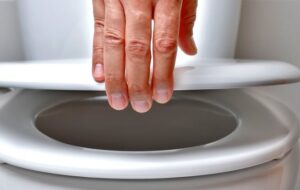 آیا نشیمنگاه توالت باعث انتقال بیماری‌های مقاربتی می‌شود؟