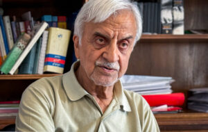 هاشمی‌طبا:حرف‌های علی‌آبادی را نمی‌فهمم! حتی خودرو برقی‌اش هم برقی نبود/مدیریت کشور از زمان احمدی نژاد شلخته شد