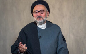 هشدار ابطحی نسبت به پیامدهای تداوم قطعی اینترنت؛ می‌تواند بحران‌های جدیدی در کشور ایجاد کند/ روان نسل جدید بیشتر در ارتباطات می گذشت، نه در سیاست