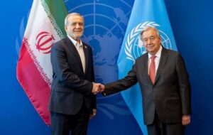 پزشکیان دفتر یادبود سازمان ملل را امضاء کرد + تصویر