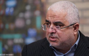 جعفرزاده: چرا فکر می کنید مردم اسیر و برده شما هستند؟