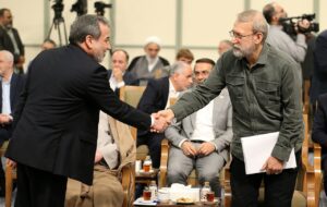 کنایه لاریجانی به خبرنگار صدا و سیما/ پاسخ عراقچی درباره همکاری با دبیر جدید شعام چه بود؟