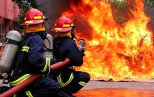 آتش‌سوزی در یک مجتمع مسکونی در تهران/ جزئیات