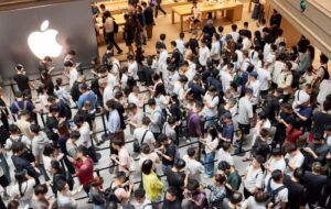 آیفون ۱۷ غول فناوری را به اوج بازگرداند / اپل به باشگاه ۴ تریلیون دلاری‌ها پیوست