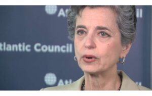 استاد دانشگاه جرج واشنگتن: حمله به ایران در جنگ ۱۲روزه، احساسات ضدآمریکایی ایرانیان را با وجود انتقادات شدیدشان از مسئولان کشور ، برانگیخت