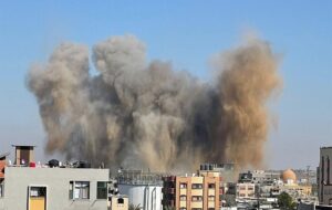 وزارت بهداشت فلسطین در غزه: پیکر ۳۰ شهید دیگر تحویل گرفته شد