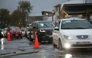 بحران باران در بندر انزلی/ ۱۰۰ واحد مسکونی در آب گرفتگی بحران باران در بندر انزلی/ ۱۰۰ واحد مسکونی در آب گرفتگی