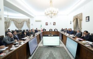 توضیحات عارف درباره برنامه دولت برای بازگرداندن ایران به جایگاه نخست علمی منطقه