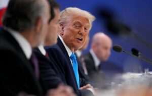 ترامپ: فرصت نشد با کیم دیدار کنم