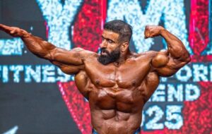 عکس| هادی چوپان فراری خرید؟ عکس| هادی چوپان فراری خرید؟