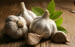 خطرناک‌ترین روش نگهداری سیر که می‌تواند مرگبار باشد!