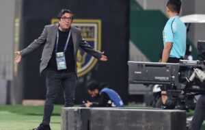 سکوت خداداد عزیزی درباره تیم ملی سرانجام شکست