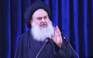 هشدار امام جمعه بغداد: دخالت آمریکا در تصمیم‌های کشورمان را نمی‌پذیریم/ اجازه نمی‌دهیم ایران در امور داخلی ما دخالت کند