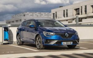 پایان عصر مگان بنزینی / خداحافظی «رنو» با یک خودروی محبوب