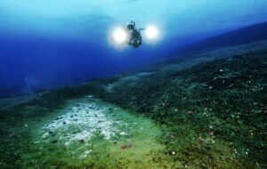 چیزی عجیب و نگران‌کننده از بستر دریا در قطب جنوب نشت می‌کند