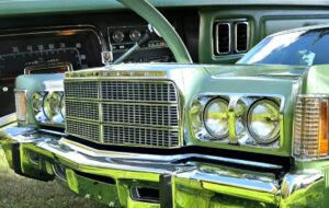 کرایسلر عتیقه، گنجی که نیم قرن دست نخورده باقی مانده است/ عکس