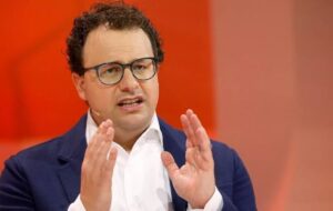 ۹۰ درصد کدهای آنتروپیک را هوش مصنوعی می‌نویسد /مهندسان حذف نشده‌اند؟