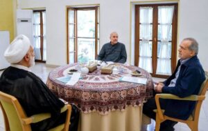 ادعای عجیب نماینده مجلس؛یکسان‌سازی نرخ دلار در قیمت ۱۰۰ هزار تومان به تصویب سران قوا رسید! + تصویر