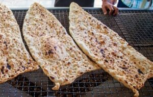 تذکر ۶۱ نماینده مجلس درباره افزایش قیمت نان