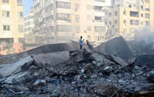 حمله توپخانه‌ای صهیونیست‌ها به جنوب لبنان همزمان با ورود پاپ به بیروت