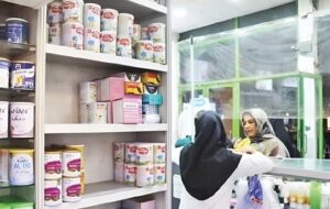 رئیس سازمان غذا و دارو هشدار داد/ خطر کمبود دارو و شیرخشک