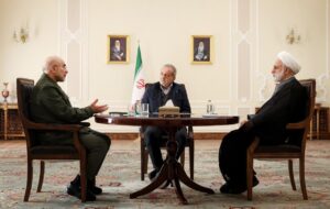 جلسات هفتگی سران قوا؛ راه‌حل اضطراری که به ساختار پایدار قدرت تبدیل شد/ شفافیت و فرادست بودن؛ عناصر انتقاد برانگیز دورهمی سران قوا