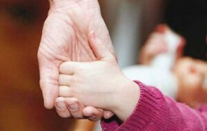 فقط ۳ گروه امکان ثبت درخواست «فرزندخواندگی» دارند