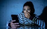 فوبیای تلفن؛ چرا نسل Z از پاسخ دادن به تماس‌ها اجتناب می‌کنند؟