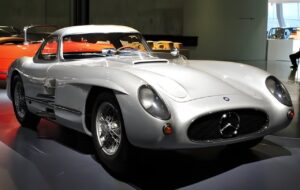 مرسدس بنز ۱۴۰ میلیون دلاری؛ گران‌ترین خودروی دنیا به مزایده گذاشته شد