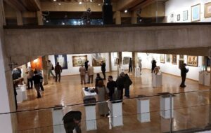 پیشنهاد سرپرست معاونت هنری به مردم برای بازدید از یک نمایشگاه/ آثار پیشکسوتان هنر، چراغ هویت ملی را روشن نگه می‌دارد