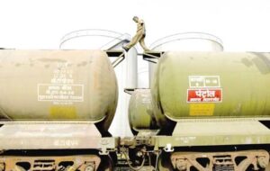 چرا هند برای تامین انرژی اش به سمت امریکا غش کرد؟/ پشت پای دهلی به پوتین چرا هند برای تامین انرژی اش به سمت امریکا غش کرد؟/ پشت پای دهلی به پوتین