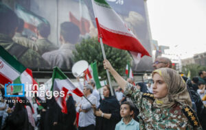 یک عکس متتفاوت در نشریه دفتر رهبری+تصویر یک عکس متتفاوت در نشریه دفتر رهبری+تصویر