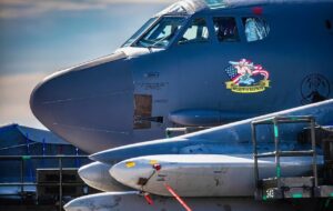 آمریکا میلیاردها دلار صرف بازسازی یک بمب‌افکن قدیمی کرد