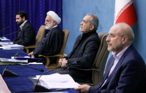 اظهارات عجیب دولتی ها درباره مصوبه ۳۲ بندی شورای عالی فضای مجازی/ قائم پناه: از دبیر شورای عالی فضای مجازی بپرسید/ حضرتی: منتشر شده است!