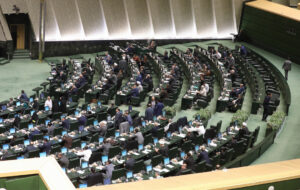 وزرای دیروز احمدی نژاد و نمایندگان امروز مجلس در یک قاب تصویر + عکس