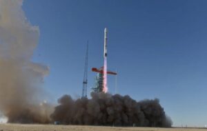 انفجار موشک پیشرفته چینی / بوستر آتش گرفت