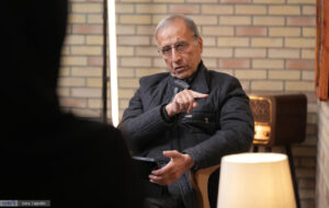 ببینید | کنایه خانیکی به امنیتی دیدن مسائل در ایران ببینید | کنایه خانیکی به امنیتی دیدن مسائل در ایران