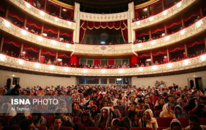 پشت صحنه لغو کنسرتها چه کسانی هستند؟/ گروه فشار علیه خواننده‌ها از کجا فرمان می گیرند؟
