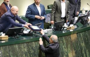 بودجه سال ۱۴۰۴ در راه بهارستان/ زمان اصلاحات سخت رسیده است؟