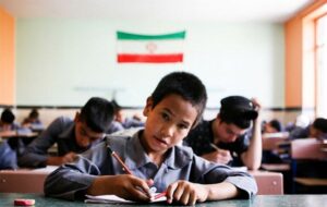 تحصیل دانش‌آموزان اتباع محدود به مدارس روزانه نیست/ جزئیات