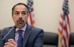 تریتا پارسی: ترامپ باید بداند که اینبار تهران خویشتن‌داری نمی‌کند و چاره‌ای جز حمله مستقیم به اهداف آمریکایی ندارد/ او نمی‌تواند مذاکره کند