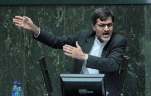 حمله کوچک‌زاده به وزیر جهاد کشاورزی/ آقای پزشکیان می‌توانند با کنار گذاشتن یک وزیر ناتوان، در کارنامه خود حرکت درخشانی ثبت کنند