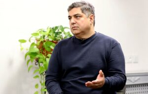 شهرام جزایری: بابک زنجانی ۲۰۰ میلیارد دلار کارگشایی ارزی کرده! / نفت با ۲۰ درصد تخفیف فروخته میشود/ فساد دولتی سالیانه ۱۷۰ هزار میلیارد تومان است! شهرام جزایری: بابک زنجانی ۲۰۰ میلیارد دلار کارگشایی ارزی کرده! / نفت با ۲۰ درصد تخفیف فروخته میشود/ فساد دولتی سالیانه ۱۷۰ هزار میلیارد تومان است!