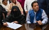 عمران خان و همسرش به ۱۷ سال حبس محکوم شدند