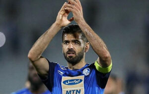 عکس | شروع مربیگری یک استقلالی در قطر؛ مدافع سابق آبی‌ها صدرنشین را شکست داد!