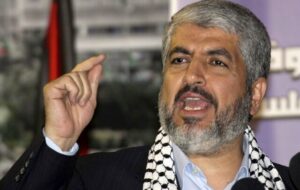 مشعل هشدار داد: هرگونه قیمومیت بر غزه را رد می‌کنیم؛ فلسطینی‌ها خود باید سرزمینشان را اداره ‌کنند