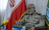 معاون ارتش: در صحنه جنگ، هنر رهبر انقلاب به‌عنوان فرمانده استراتژی‌ دشمن را بی اثر کرد/ پوشش کسری‌های فناورانه از روز سوم جنگ در دستور کار ارتش بود