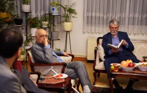 وزیر فرهنگ شب یلدا کجا بود؟ / آلبوم جدید شجریان در دستان مرادیکرمانی وزیر فرهنگ شب یلدا کجا بود؟ / آلبوم جدید شجریان در دستان مرادیکرمانی