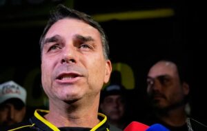 پدر در زندان؛ پسر در سودای ریاست جمهوری